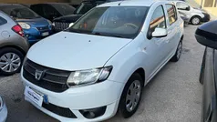 Bianco Usata 2014 Dacia Sandero Ambiance Due volumi | 4500 € (Buon prezzo)