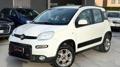 Bianco Usata 2015 Fiat Panda 4x4 S Due volumi | 6400 € (Ottimo prezzo)