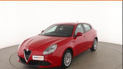 Second-hand Alfa Romeo Giulietta 120 CP (88 kW) 2018 Roșu Hatchback