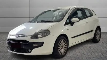 Käytetty Fiat Punto Evo S 75 HP (55 kW) 2011 Valkoinen Viistoperä