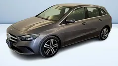 Grigio metallizzato Usata 2021 Mercedes B180 Monovolume | 23.300 € (Buon prezzo)
