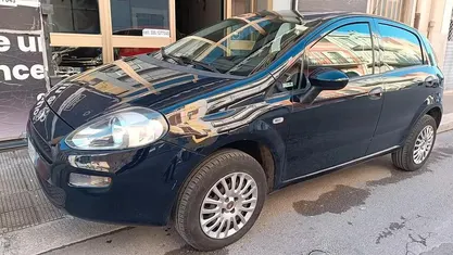 Usata Fiat Punto Street 77 CV (56 kW) 2017 Blu Utilitaria