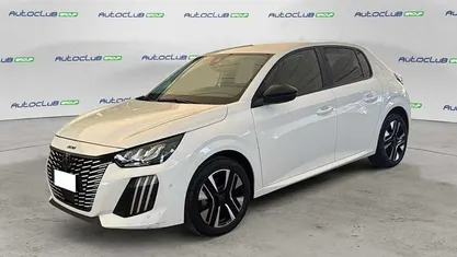 Usata Peugeot 208 Allure 101 CV (74 kW) 2025 Bianco Utilitaria