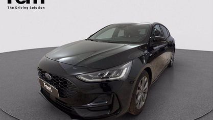 Usado Ford Focus ST-Line X 125 HP (91 kW) 2023 Preto Sedan