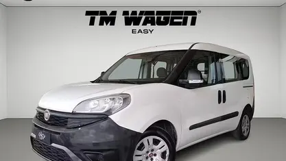 Usata Fiat Doblò 90 CV (66 kW) 2016 Bianco Monovolume