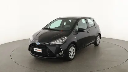 Usata Toyota Yaris Hybrid Active 101 CV (74 kW) 2018 Nero