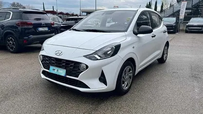 Bianco Usata 2020 Hyundai i10 Advanced Plus Due volumi | 10.600 € (Buon prezzo)