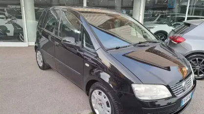 Usata Fiat Idea Active 80 CV (58 kW) 2010 Nero Monovolume