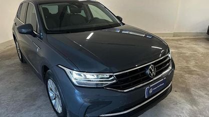 Usata VW Tiguan Life 150 CV (110 kW) 2023 Grigio scuro SUV