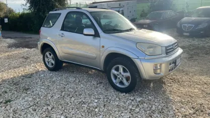 Usata Toyota RAV4 Sol 150 CV (110 kW) 2001 Grigio SUV