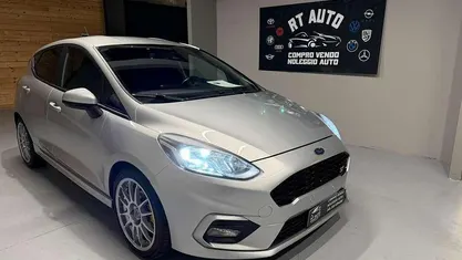 Usata Ford Fiesta Vignale 125 CV (91 kW) 2018 Argento Berlina