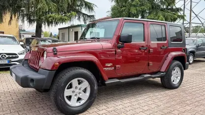 Usata Jeep Wrangler Unlimited Sahara 177 CV (130 kW) 2008 Rosso SUV