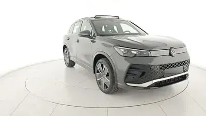 Nuova VW Tiguan R-line Plus 193 CV (141 kW) 2026 Nero SUV