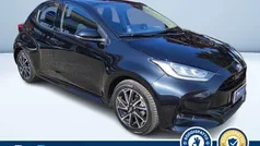 Nero pastello Usata 2022 Toyota Yaris Trend Tre volumi | 13.500 € (Buon prezzo)