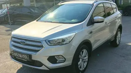 Usata Ford Kuga Business Edition 120 CV (88 kW) 2018 Argento metallizzato SUV