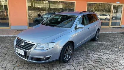 Blu Usata 2010 VW Passat Comfortline Tre volumi | 4850 € (Buon prezzo)