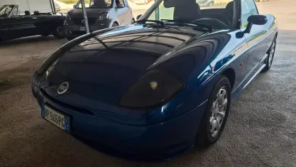 Usata Fiat Barchetta 131 CV (96 kW) 2001 Bluazzurro Cabrio