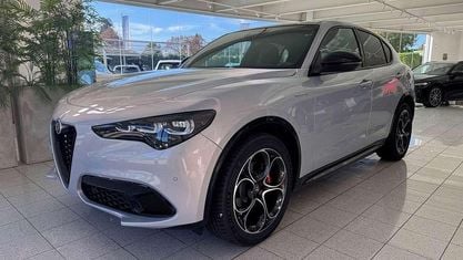 Käytetty Alfa Romeo Stelvio Veloce 210 HP (154 kW) 2024 Harmaa Katumaasturi