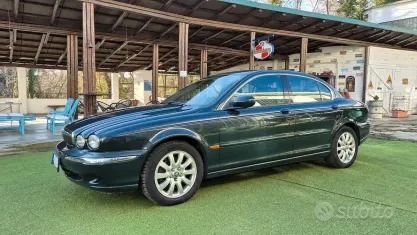 Usata Jaguar X-type Executive 196 CV (144 kW) 2002 Verde Berlina