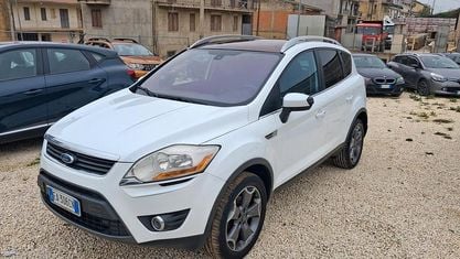 Usata Ford Kuga Titanium 136 CV (100 kW) 2010 Bianco SUV