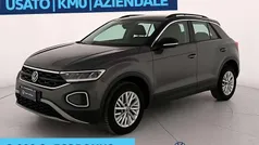 Indium grey metallizzato nero Usata 2023 VW T-Roc Life SUV | 30.900 € (Buon prezzo)