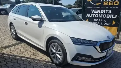 Usata Skoda Octavia Style 116 CV (85 kW) 2023 Bianco Station wagon