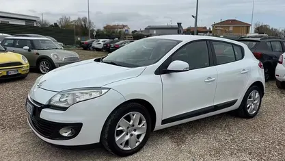 Usata Renault Mégane 97 CV (71 kW) 2013 Bianco Berlina
