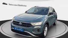 Usata 2024 VW T-Roc Life SUV | 26.800 € (Buon prezzo)
