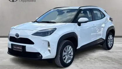 Usata Toyota Yaris Cross Active 116 CV (85 kW) 2023 Bianco SUV
