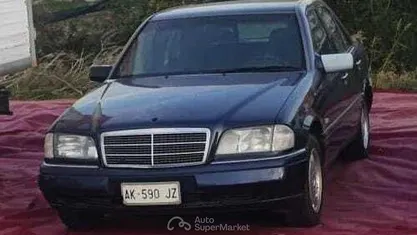 Usata Mercedes C200 136 CV (100 kW) 1996 Blu Berlina
