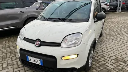 Usata Fiat Panda S 70 CV (51 kW) 2023 Bianco Utilitaria
