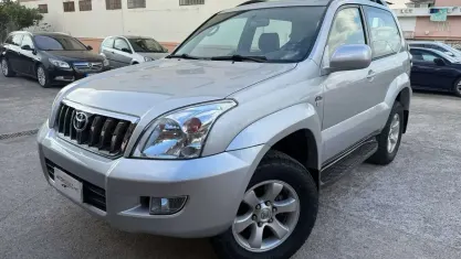 Usata Toyota Land Cruiser Sol 163 CV (119 kW) 2003 Argento SUV