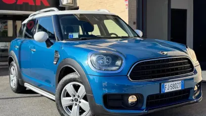 Usata Mini Cooper D Countryman Business 150 CV (110 kW) 2018 Blu SUV