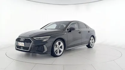Nero mito metallizzato Usata 2024 Audi A3 S-Line Tre volumi | 31.900 € (Super prezzo)