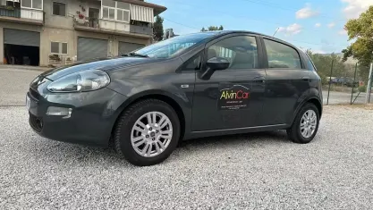 Usata Fiat Punto Easy 75 CV (55 kW) 2012 Grigio Utilitaria