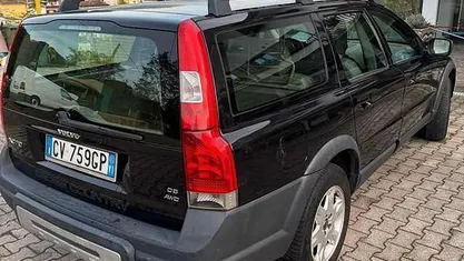 Viola Usata 2005 Volvo XC70 SUV | 3333 €