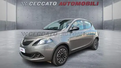 Grigio Usata 2024 Lancia Ypsilon S Due volumi | 12.831 € (Buon prezzo)