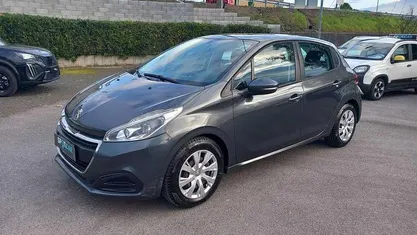 Grigio Usata 2016 Peugeot 208 Allure Utilitaria | 6990 € (Ottimo prezzo)