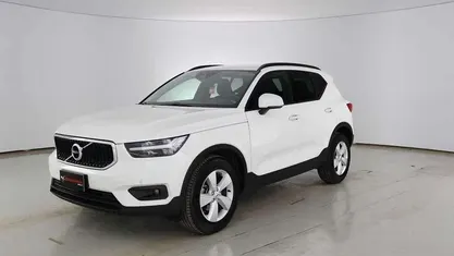 Usata 2020 Volvo XC40 Business Edition SUV | 21.800 € (Ottimo prezzo)