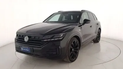 Usata VW Touareg R-line 286 CV (210 kW) 2023 Nero metallizzato SUV