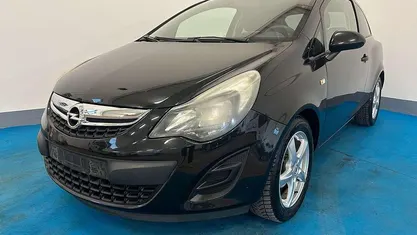 Nero Usata 2014 Opel Corsa Tre volumi | 4990 € (Ottimo prezzo)