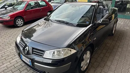 Usata Renault Mégane II 120 CV (88 kW) 2005 Nero Cabrio