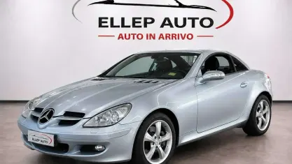 Usata Mercedes SLK350 272 CV (200 kW) 2005 Argento Cabrio