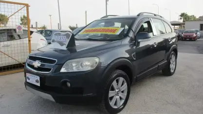Usata Chevrolet Captiva 150 CV (110 kW) 2008 Bluazzurro SUV