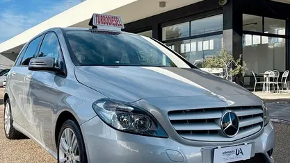 Argento Usata 2013 Mercedes B180 Executive Monovolume | 8500 € (Buon prezzo)
