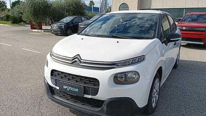 Gebraucht Citroën C3 Feel 100 PS (73 kW) 2019 Weiß Kleinwagen
