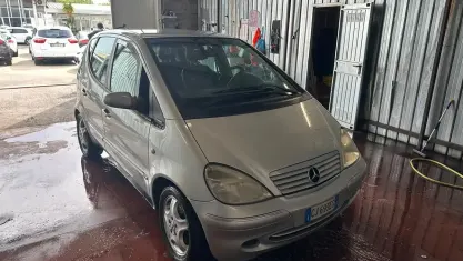 Usata Mercedes A160 Elegance 102 CV (75 kW) 2004 Grigio Berlina