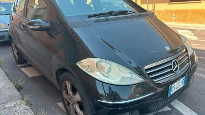 Usata Mercedes A180 Avantgarde 109 CV (80 kW) 2009 Nero Berlina