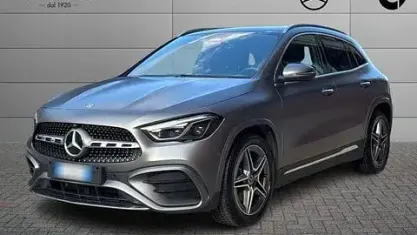 Käytetty Mercedes GLA200 Advanced Plus 150 HP (110 kW) 2024 Harmaa Katumaasturi