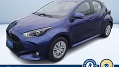Usata 2022 Toyota Yaris Active Tre volumi | 15.100 € (Buon prezzo)